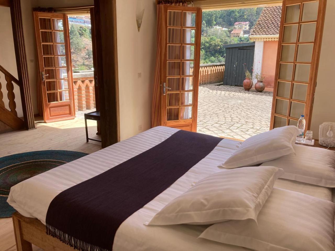 Tsara Guest House 피아나란초아 외부 사진